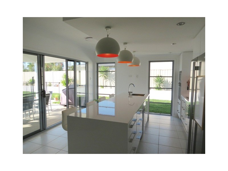 6 Stephan Street, Emerald QLD 4720