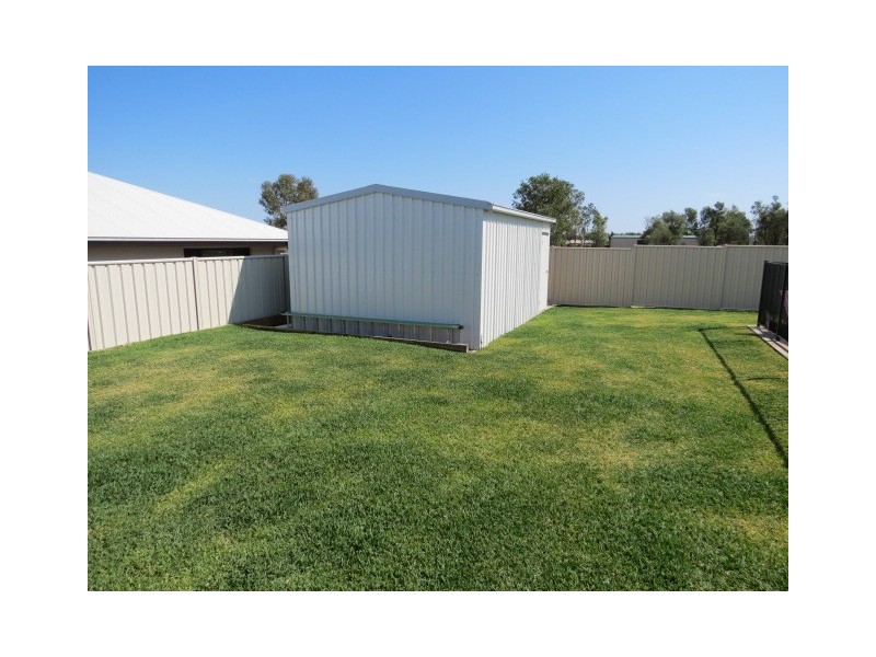 6 Stephan Street, Emerald QLD 4720