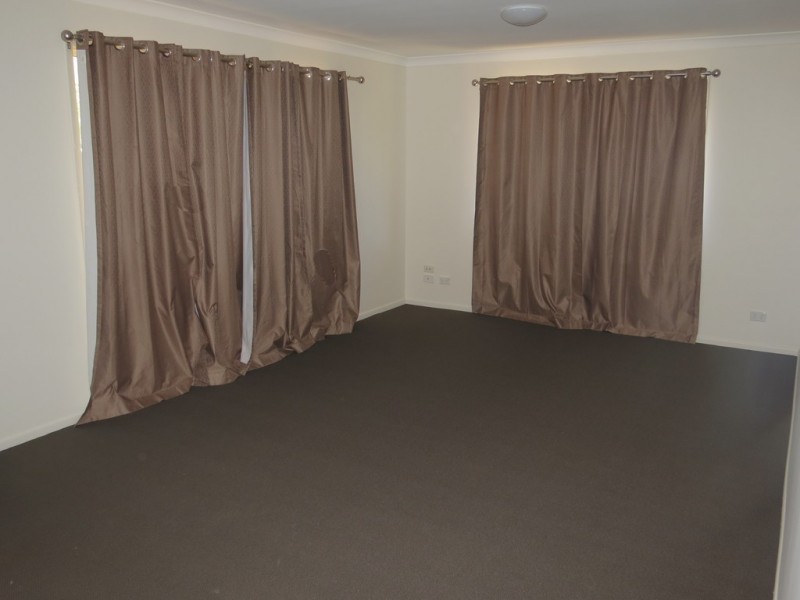 11 Statesman Drive, Emerald QLD 4720