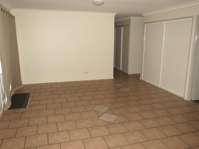11 Statesman Drive, Emerald QLD 4720