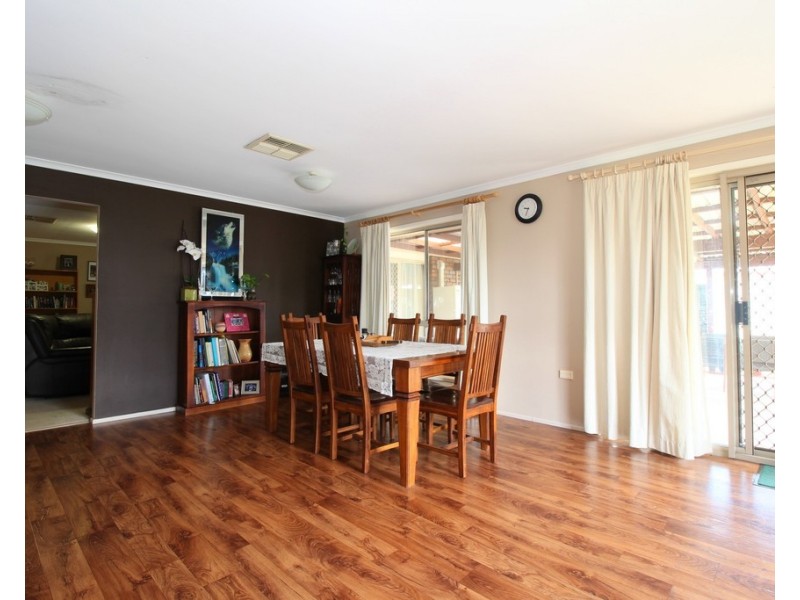 3 Hass Place, Emerald QLD 4720