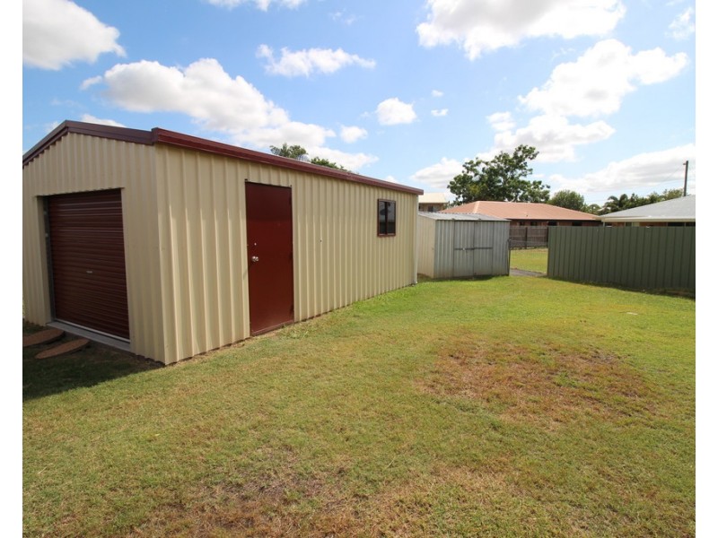 3 Hass Place, Emerald QLD 4720