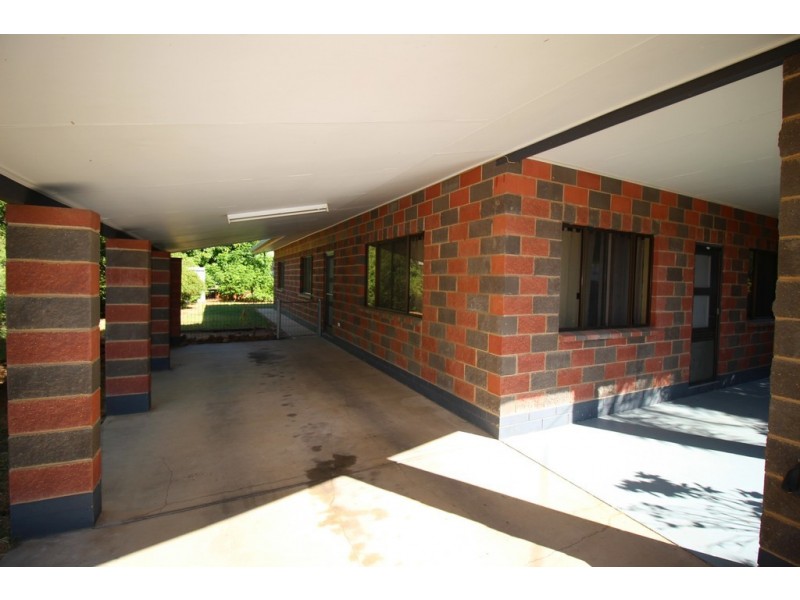 3 Roseanne Road, Emerald QLD 4720