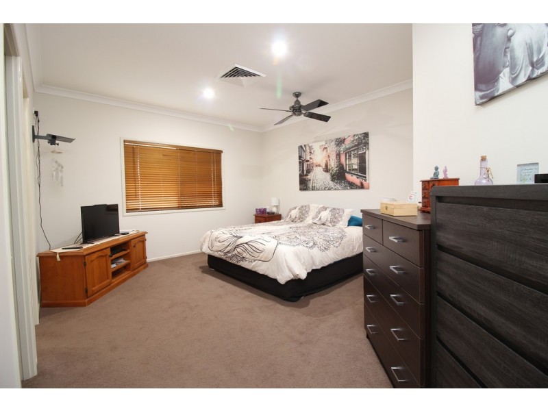50 Kidd Street, Emerald QLD 4720