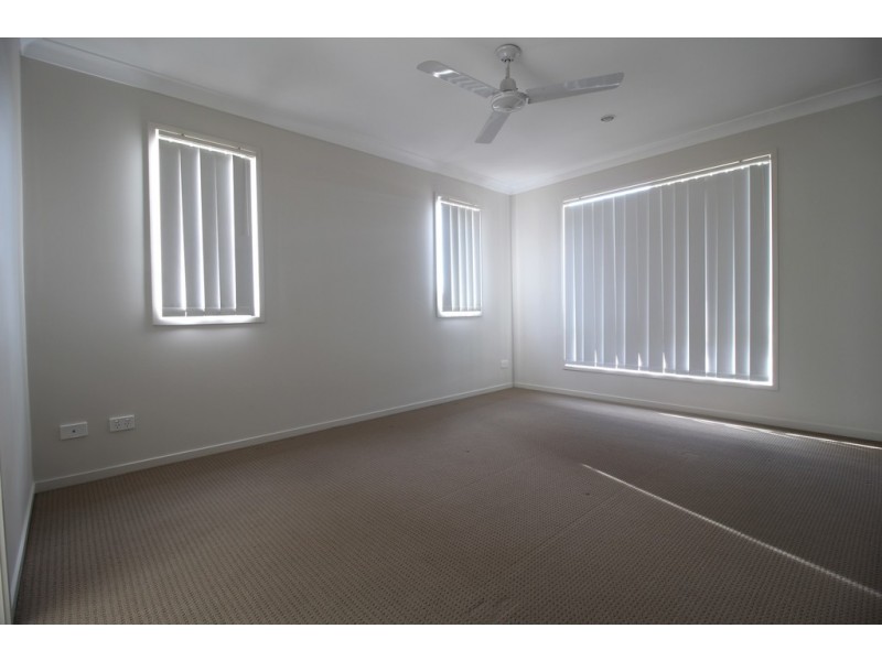 7 Ivers Place, Emerald QLD 4720