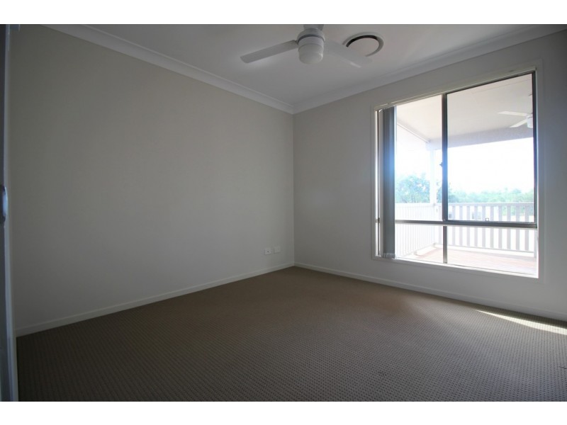7 Ivers Place, Emerald QLD 4720