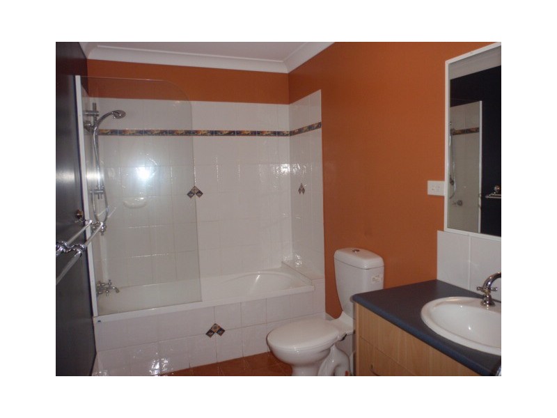 49 Gray Street, Emerald QLD 4720