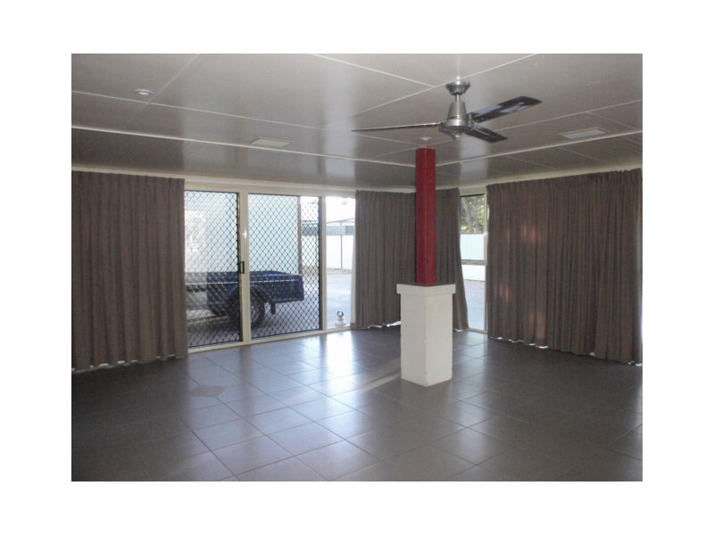 49 Gray Street, Emerald QLD 4720