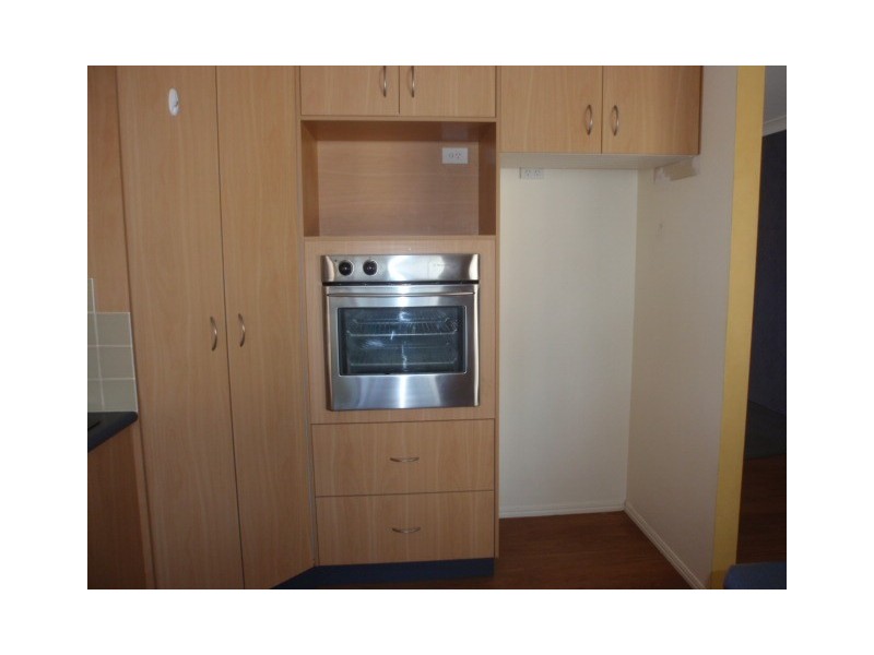 49 Gray Street, Emerald QLD 4720