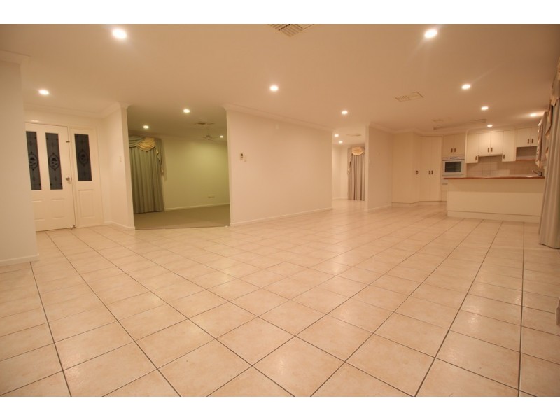 12 Haswell Street, Emerald QLD 4720