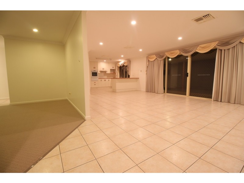 12 Haswell Street, Emerald QLD 4720
