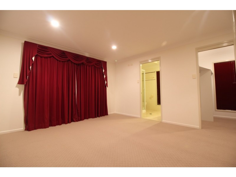 12 Haswell Street, Emerald QLD 4720