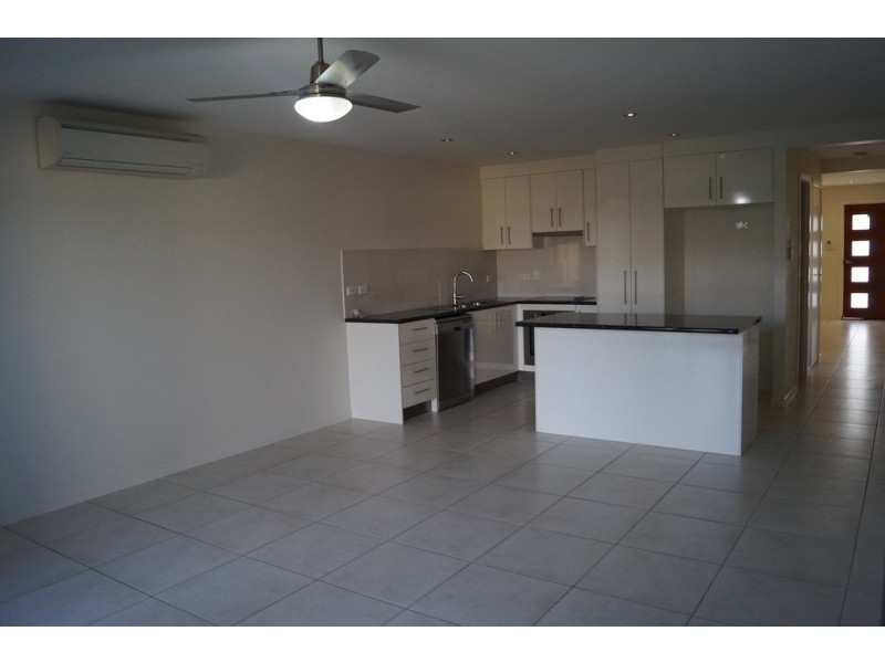 13A Scenic Drive, Emerald QLD 4720