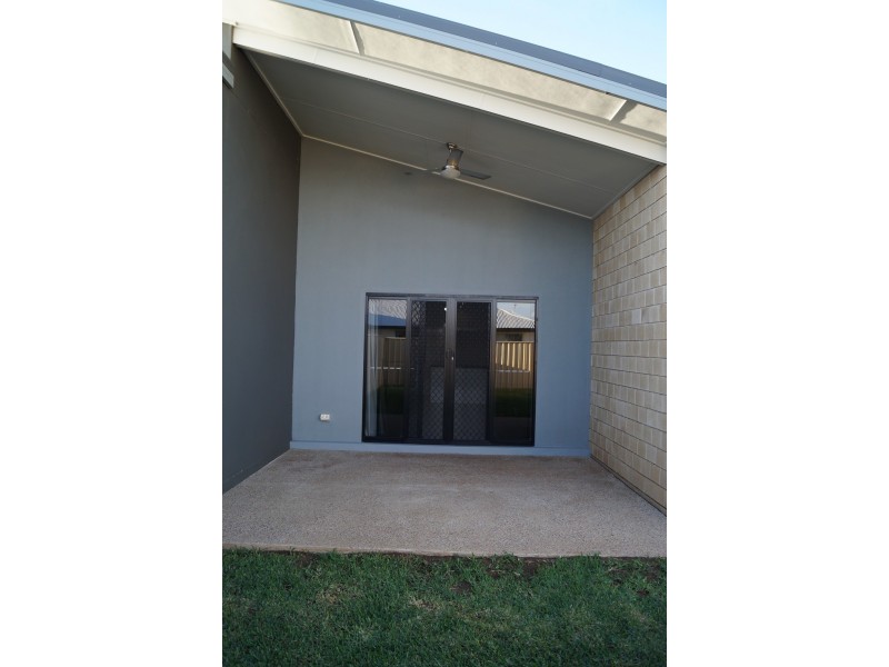 13A Scenic Drive, Emerald QLD 4720