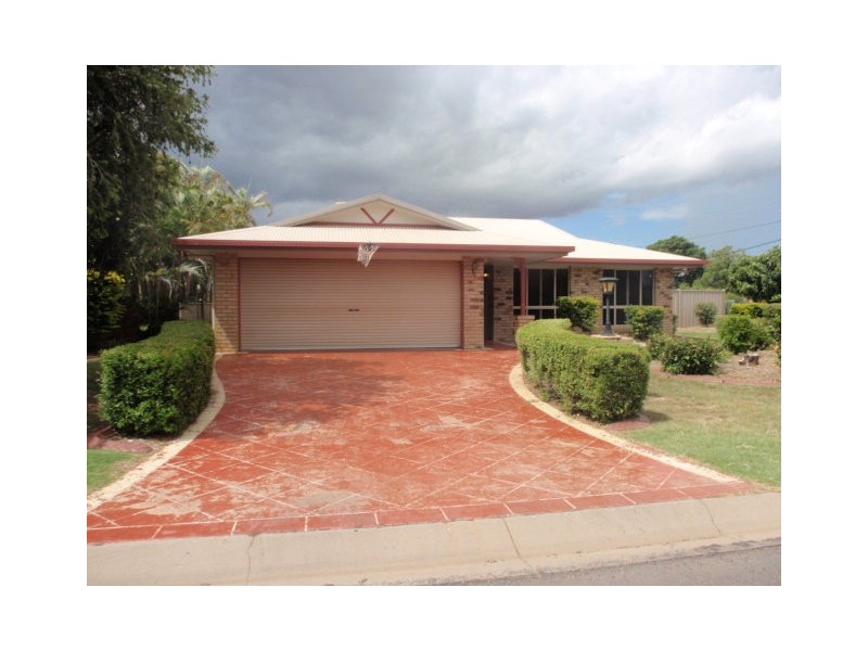9 Kurrajong Close, Emerald QLD 4720
