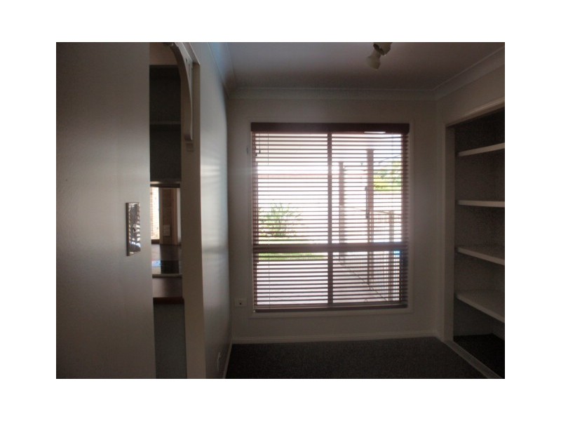 9 Kurrajong Close, Emerald QLD 4720