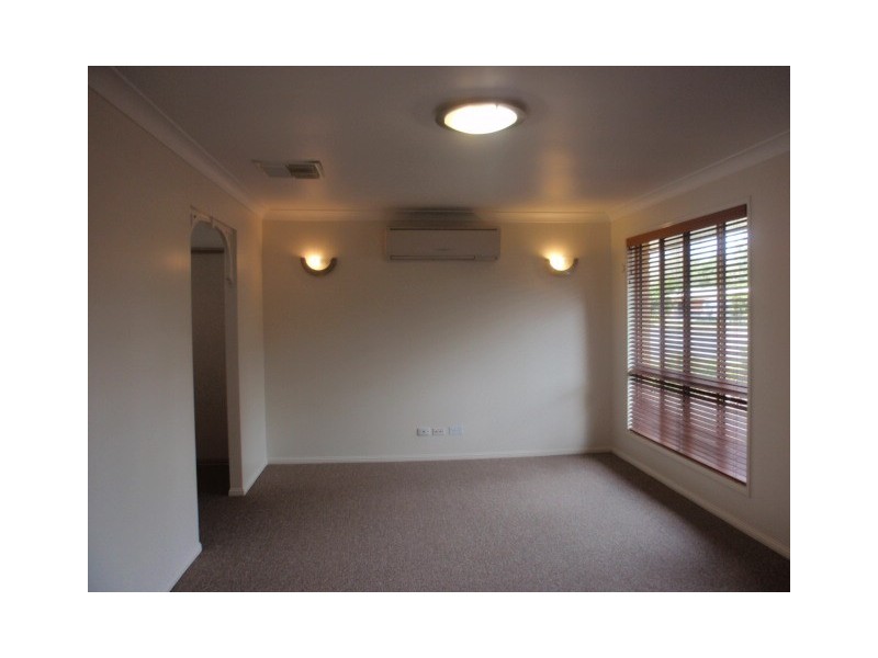 9 Kurrajong Close, Emerald QLD 4720