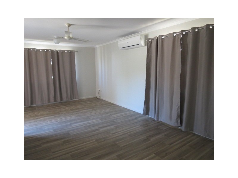 21 Eubar Place, Emerald QLD 4720