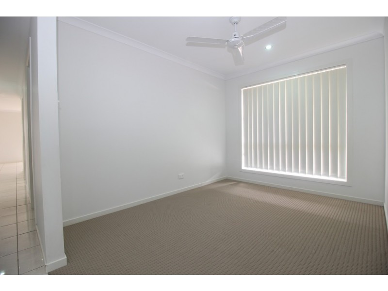 22 Amber Street, Emerald QLD 4720