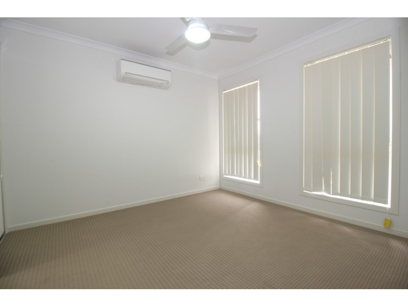22 Amber Street, Emerald QLD 4720