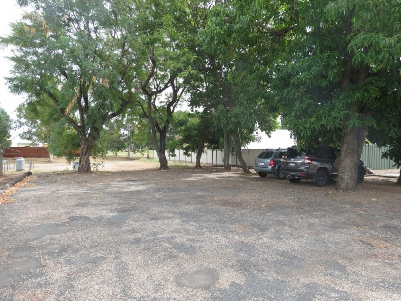 27 Ruby Street, Emerald QLD 4720