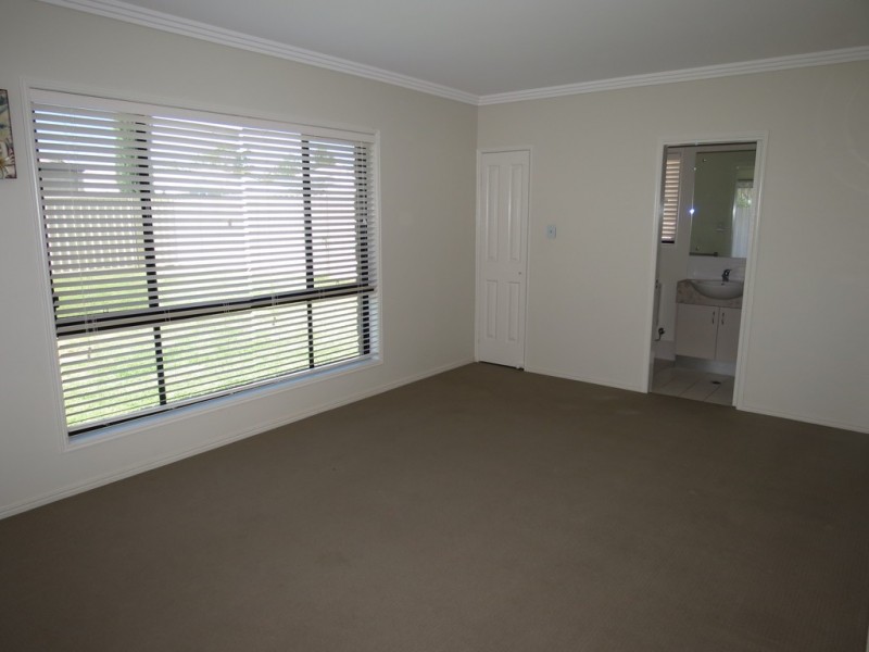 31 Wright Street, Emerald QLD 4720