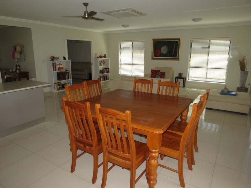 31 Wright Street, Emerald QLD 4720