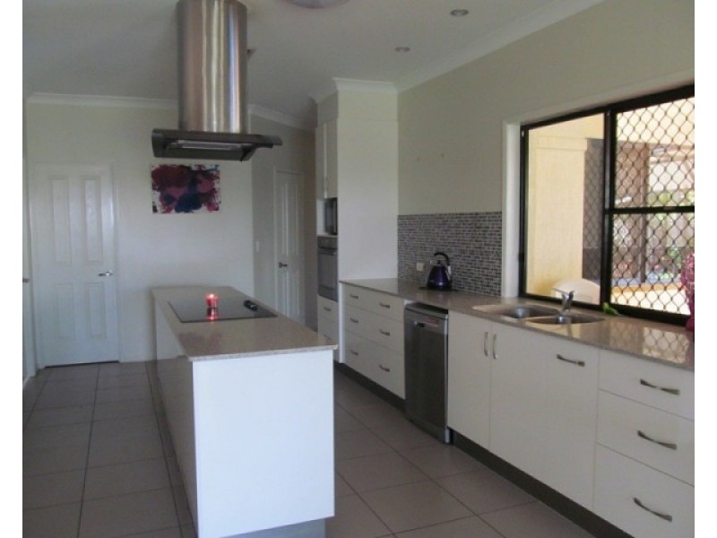21 Kidd Street, Emerald QLD 4720