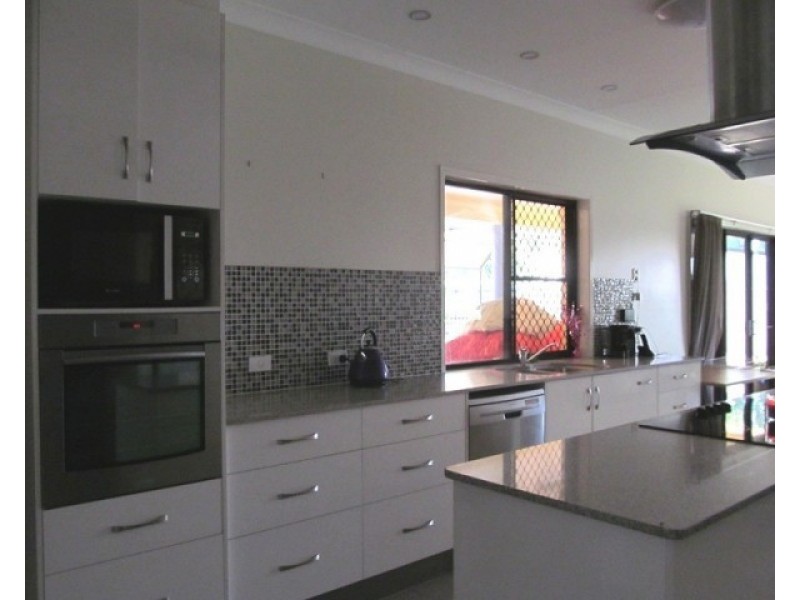 21 Kidd Street, Emerald QLD 4720