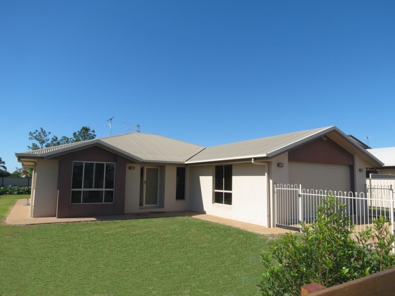 19 Callaghan Street, Emerald QLD 4720