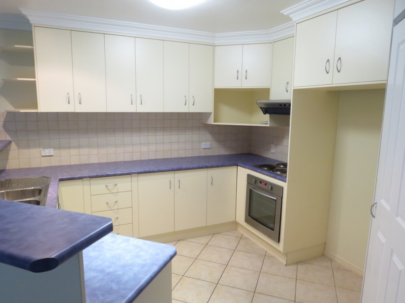 19 Callaghan Street, Emerald QLD 4720