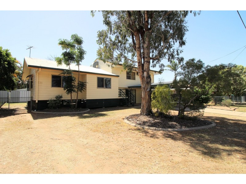 11 Park Avenue, Emerald QLD 4720