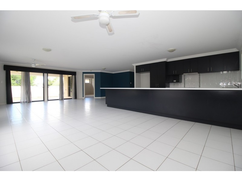 63 Newman Drive, Emerald QLD 4720