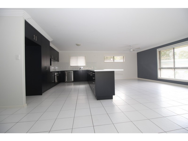 63 Newman Drive, Emerald QLD 4720