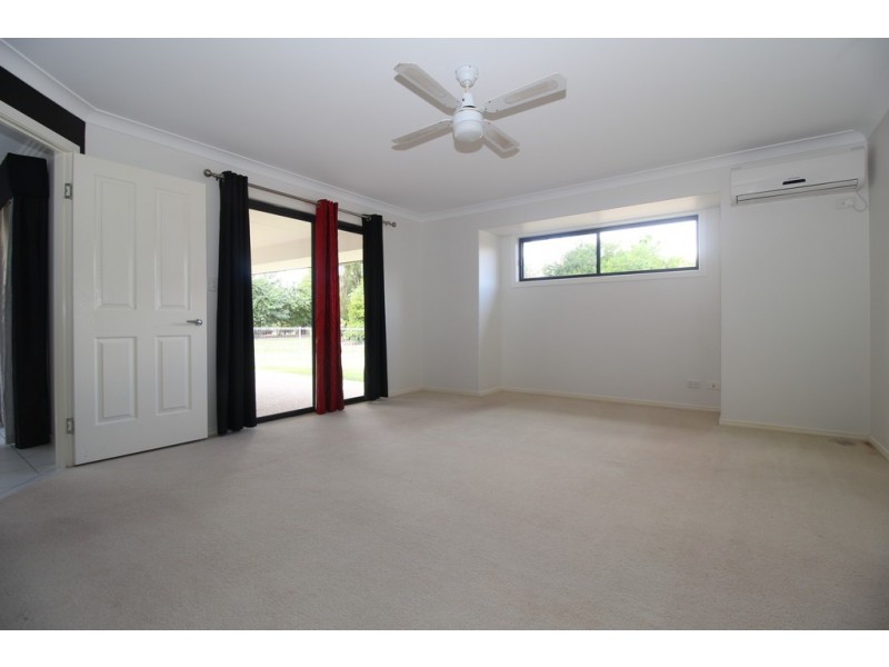 63 Newman Drive, Emerald QLD 4720