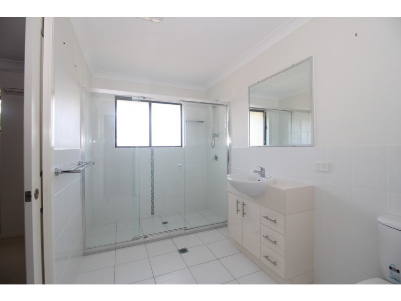 63 Newman Drive, Emerald QLD 4720