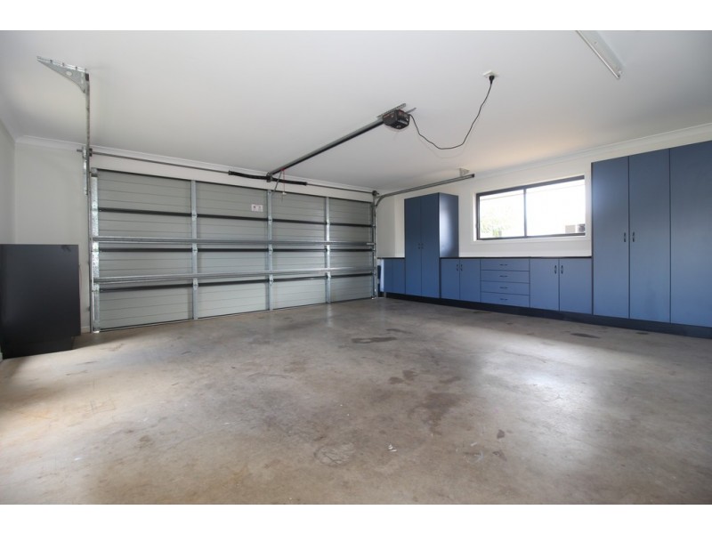 63 Newman Drive, Emerald QLD 4720