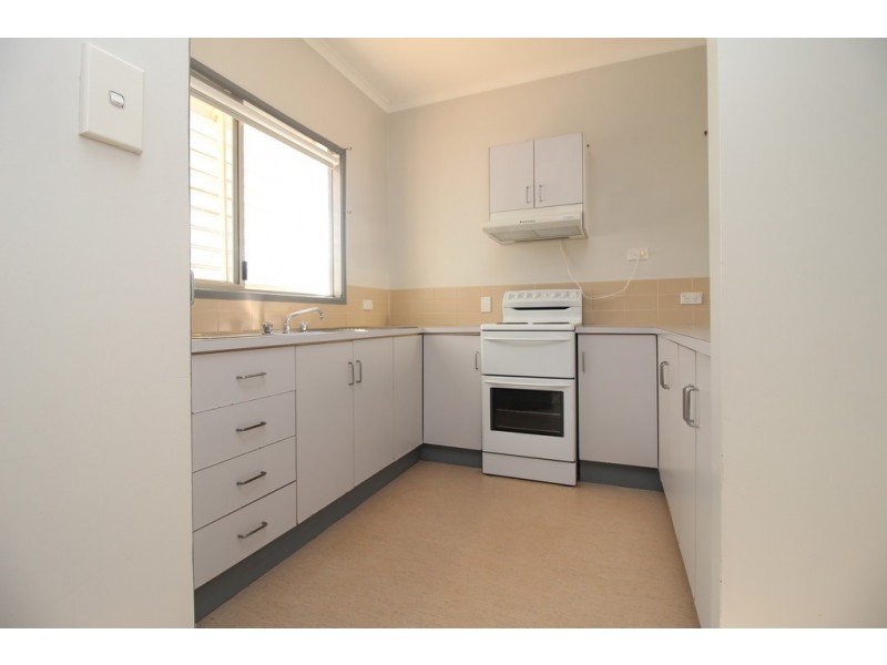 7 Maguire Place, Emerald QLD 4720