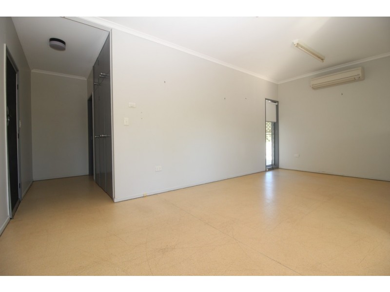 7 Maguire Place, Emerald QLD 4720