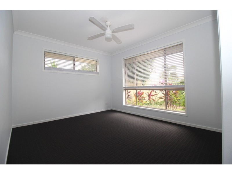 4A Shepherd Grove, Emerald QLD 4720