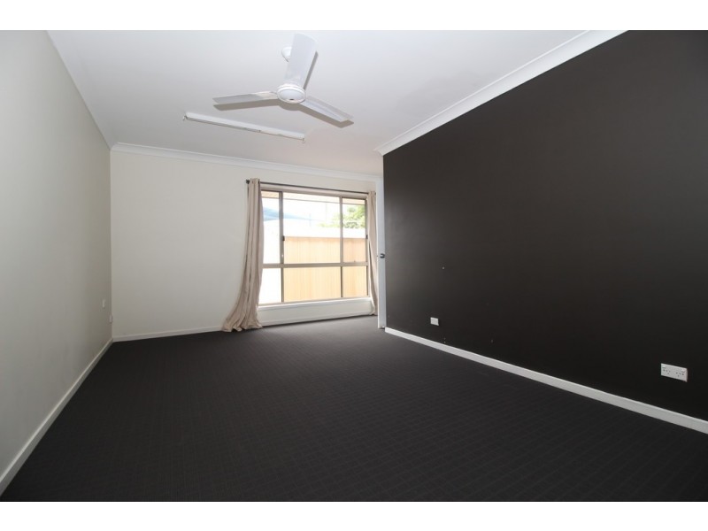 4A Shepherd Grove, Emerald QLD 4720