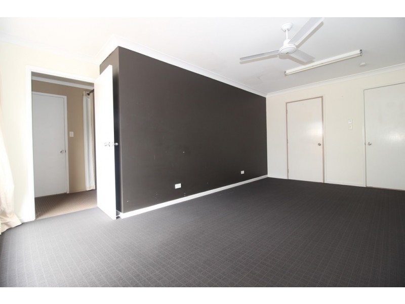 4A Shepherd Grove, Emerald QLD 4720