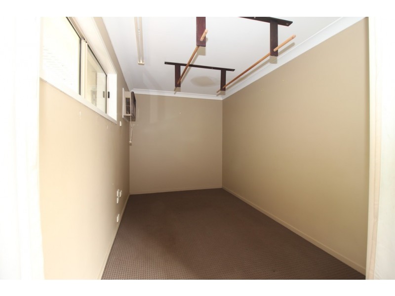 4A Shepherd Grove, Emerald QLD 4720