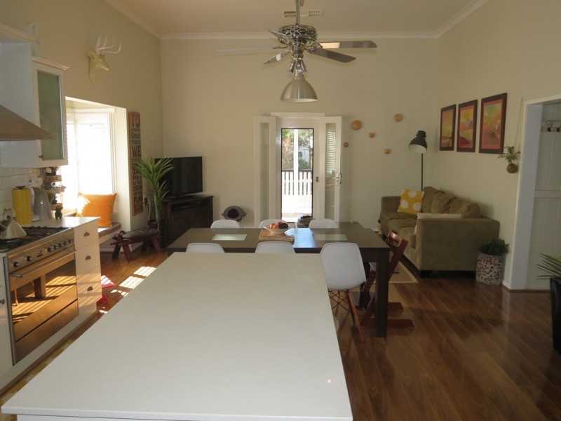 16A Crendon Street, Emerald QLD 4720