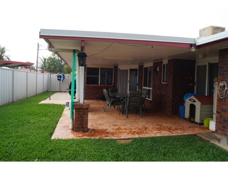 64 Staal Cres, Emerald QLD 4720