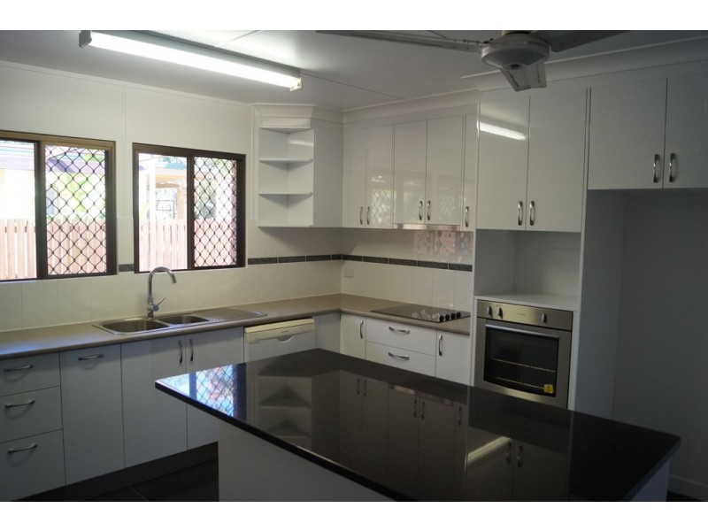 114 Ruby Street, Emerald QLD 4720