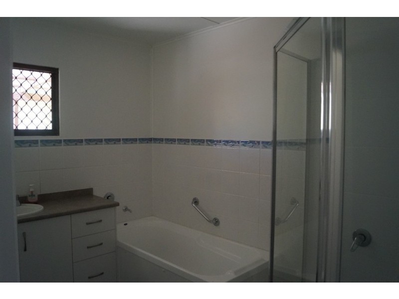 114 Ruby Street, Emerald QLD 4720