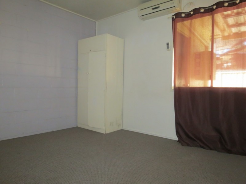 2/24 Old Airport Drive, Emerald QLD 4720