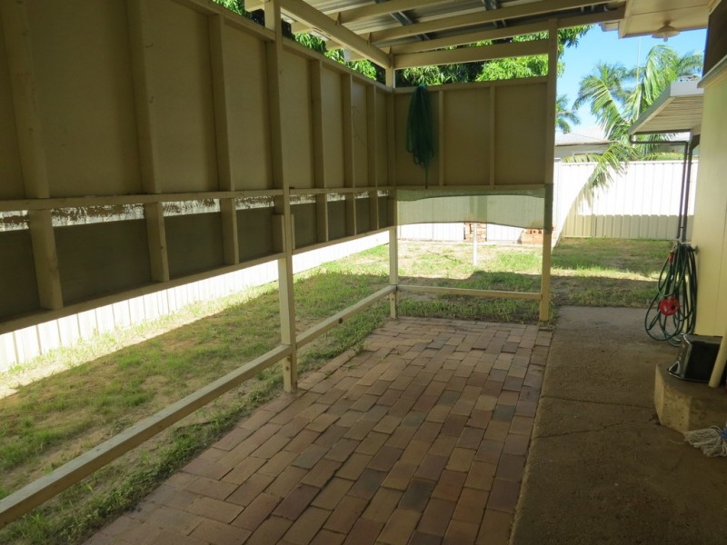 2/24 Old Airport Drive, Emerald QLD 4720