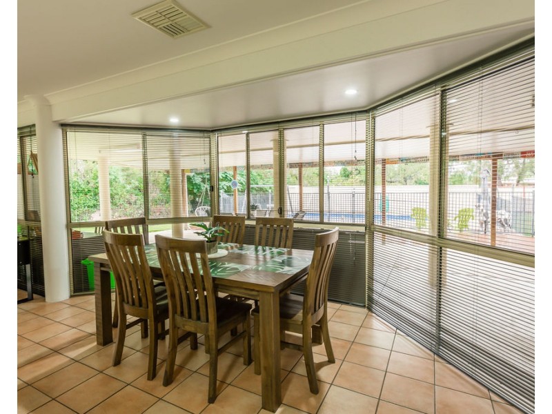20B Crendon St, Emerald QLD 4720
